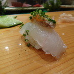 天寿し - ヒラメ。ヒラメの肝のせ