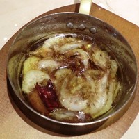 世界のワイン博物館 グランフロント大阪店  - 白エビのアヒージョ＠海老がショボすぎる；