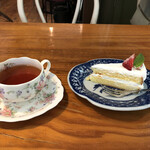 Cafe murakami - 