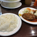 Hambagu No Mise Bea - ハンバーグ+カキフライ３ケ　1,050円
