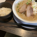 しょうじ - ラーメンこってり800円  半ライス100円