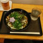 驛麺家 - 山菜うどん (税込)390円 (2022.10.26)