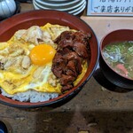 鳥の王様 - もつ親子丼