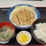Oshokujidokoro Yamano - トンカツ定食 ８００円