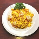 Stir-fried egg and shrimp