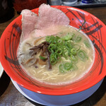 Hakata Ramen Wanwan Tei - 濃厚とんこつラーメン