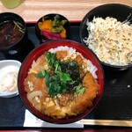 Tegiri Ro-Su Kachi Katsu - カツ丼定食 ¥880