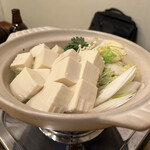 酒場 ふくろ - 湯豆腐　550円×２