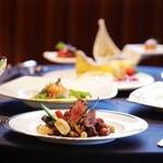 フレンチバル レ・サンス - 