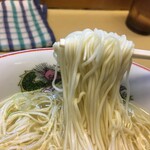 ラーメンの店 まんじ - 麺