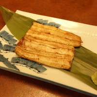 割烹 蒲焼 大沼 - 白焼き（中）2200円