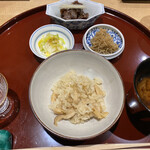 礒田 - お食事も陣