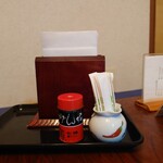 てんぷら 高七 - やげん堀の七味のみ。