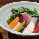 麺処 竹川 - 彩り鮮やかな野菜