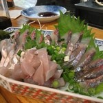 居酒屋　ちょっと - 【限定メニュー】アジ刺身。たまに釣り好きのお客さんが釣ってきた新鮮なお刺身が食べられることも！