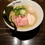 ラーメン翼 - 鶏白湯  醤油  ( 全部のせ & レアチャーシュー 1枚 トッピング )