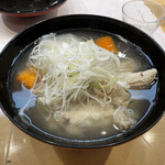 Sushidokoro Asuka - あら汁　生姜が効いた塩味　かなり量があって満腹になります。