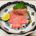 北新地しゃぶしゃぶすき焼き きらく - 冷製牛タンしゃぶ　ロースのお造り