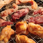 焼肉 ダイニング 萬次郎 - 焼きます