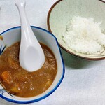 ゆたか食堂 - カレーのるーにちょこっとご飯つけてもらう