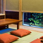 そば処 田中屋 - お座敷、カウンター席からは出雲大社参道を眺めながらお食事を。