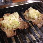 大阪焼肉・ホルモン ふたご - タン塩