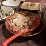 炭火焼肉ホルモン うらら - モツ煮込み