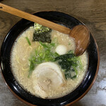 大穀ラーメン - とんこつ醤油