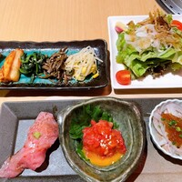 近江うし焼肉 にくTATSU 銀座店 - 