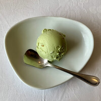 香港園 - すぶたセット ¥2,662 のピスタチオアイス