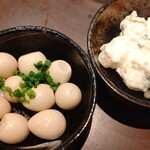 Taishuu Izakaya Toriichizu - うずら卵とポテサラ。