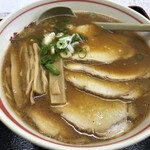 特一番 - チャーシューメン(醤油) 1050円