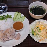 タイ料理セーンタイ - カオマンガイセット¥800