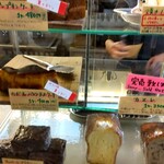 COFFEE STAND 28 - ショーケース1。