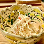 かんだ - 蟹の程良い塩味と松茸の風味が滲み出ます