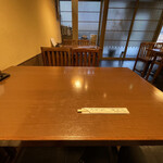喜久川 - テーブル席
