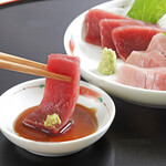 Tuna sashimi/scallop sashimi/bonito sashimi