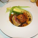 アーム・ドゥ・ギャルソン - 肉パイ包みトリフソース