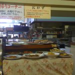 水産食堂 - 当店の料理は山下真司さん・服部幸雄先生・道場六三郎先生等ご来店され絶賛を頂きました。と書かれている