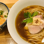 麺家 幸先坂 - はまぐりだしの醤油らぁめん
小海老天丼