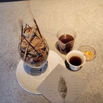 PATISSERIE ASAKO IWAYANAGI - パルフェビジュー® モンブランと「エチオピア　イディド　浅煎り」のコーヒー