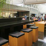 The Wing Business Class Lounge - 見覚えのある風景