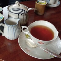 横浜瀬里奈 ステーキドーム - 