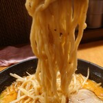 みそ街道 炎 - 麺はこんなかんじ。