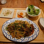 Sao Dou Hua - 汁なし牛肉麺のセット