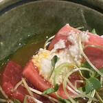 四季彩ダイニング　春 - 鮪（中トロ・赤身・天身）ヤマトイモのせ。