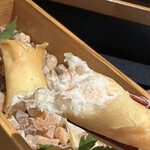 四季彩ダイニング　春 - ズワイガニの春巻きとほおずき。