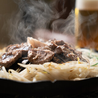 《お得な食べ飲み放題プラン有》お好きな肉の追加注文もOK