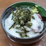 立ち呑み 輝 - まぐろ山かけ 680円