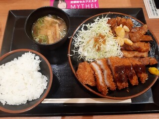 豚屋とん一 - とん一定食1,309円